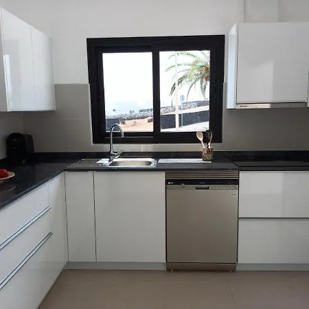 Falcon Apartmán Tinajo