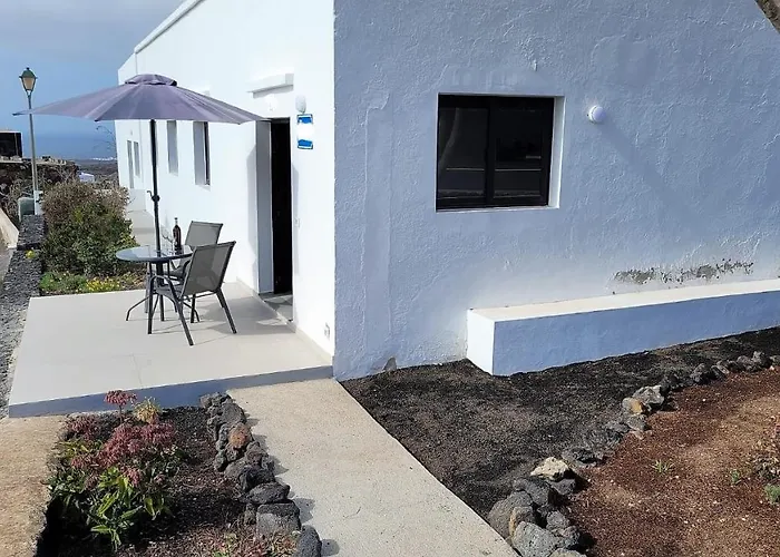 Falcon Lägenhet Tinajo